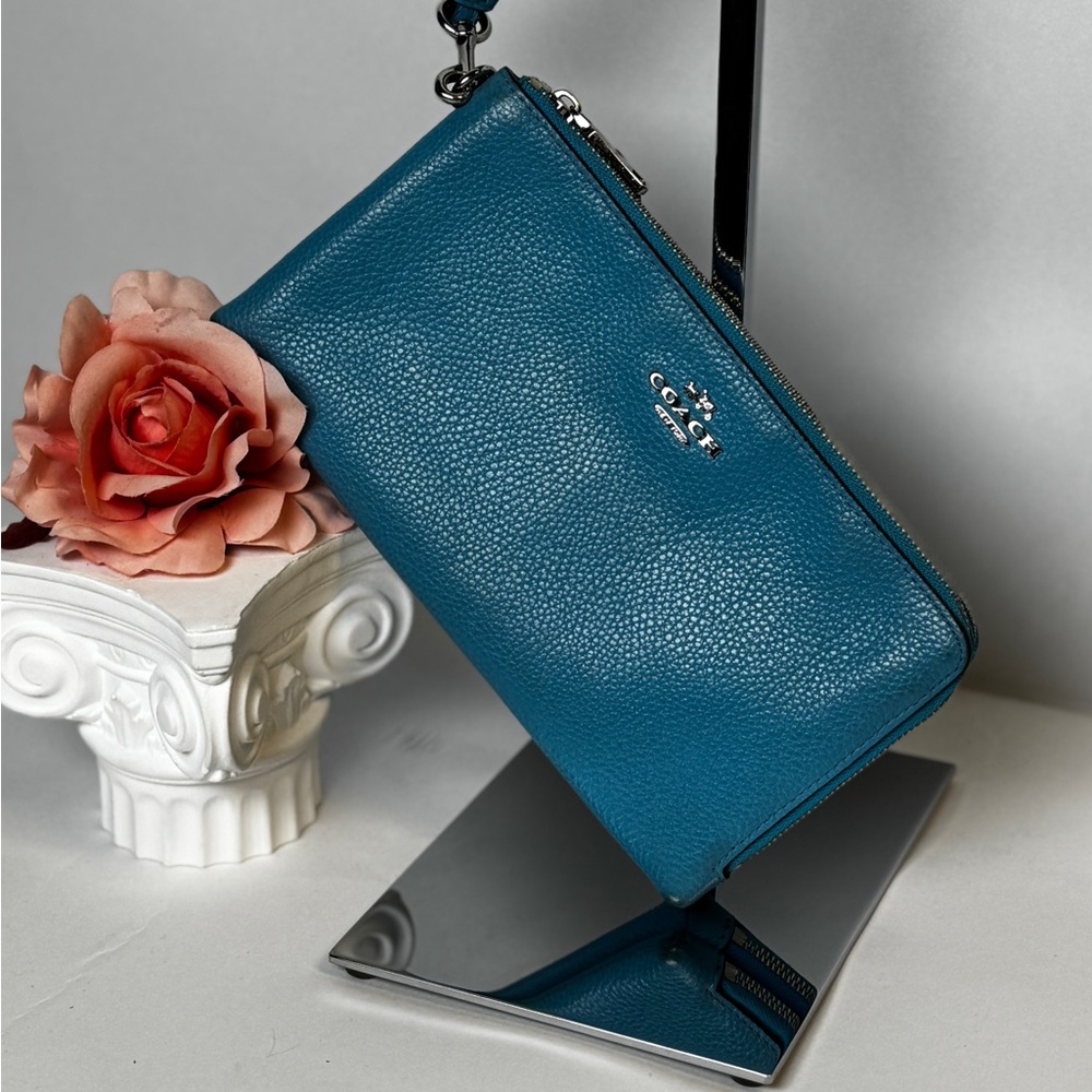 Coach Teal Leather Women's Bag